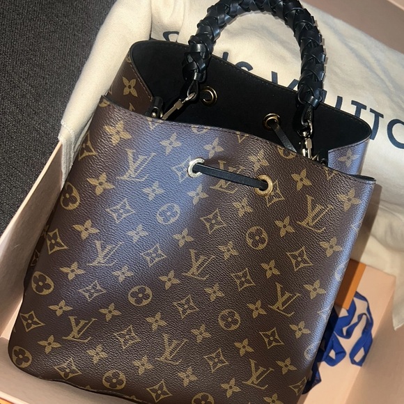 ❤️ NEONOE - MONO/BLK ❤️ - Picture 10 of 13